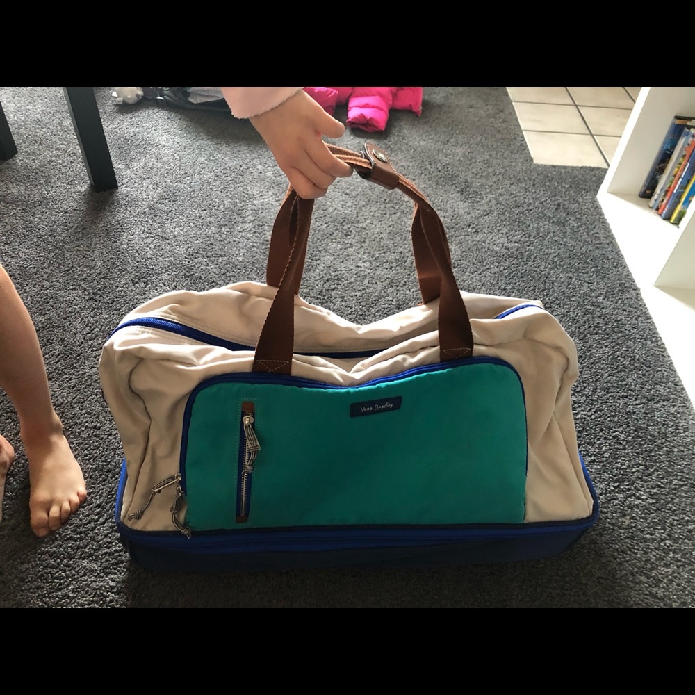 Foldable rolling duffel bag